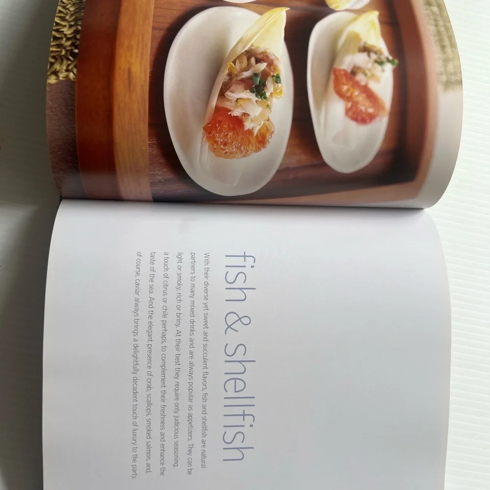 Williams and Sonoma appetizer and drinks book